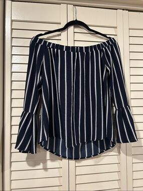 Sweet Wanderer Off-Shoulder Blouse in Navy and White Size Medium